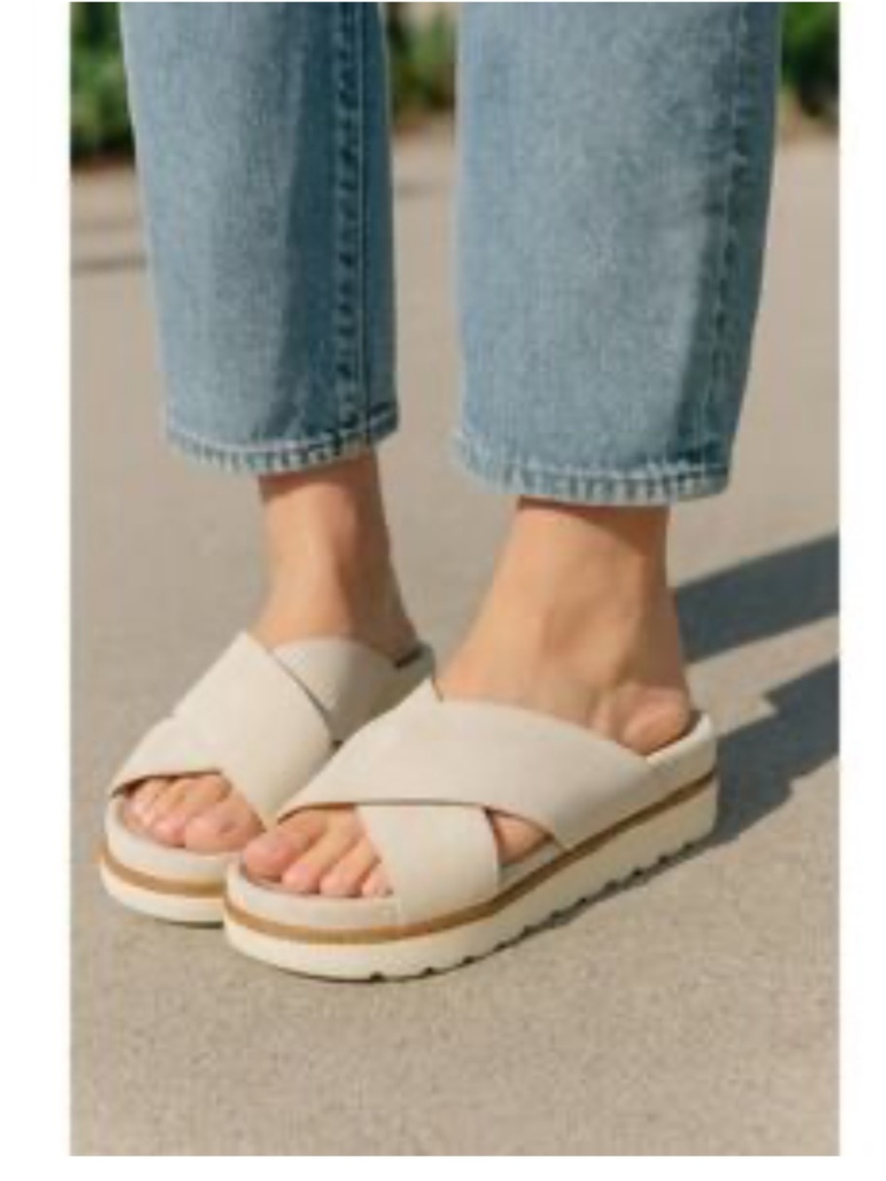 M Gemí 39.5 Neutral Beige Suede Crisscross Slide Mules